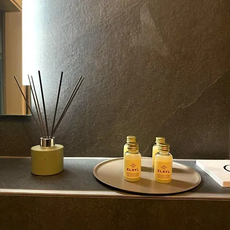 Exklusive Stadtwohnung Mit Innenhofterrasse, Pool Und Sauna Lejlighed *