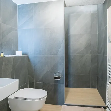 Lejlighed Exklusive Stadtwohnung Mit Innenhofterrasse, Pool Und Sauna