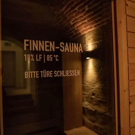 Exklusive Stadtwohnung Mit Innenhofterrasse, Pool Und Sauna Berno