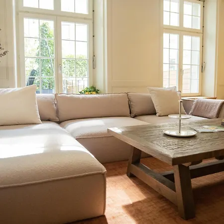 Exklusive Stadtwohnung Mit Innenhofterrasse, Pool Und Sauna 아파트 *