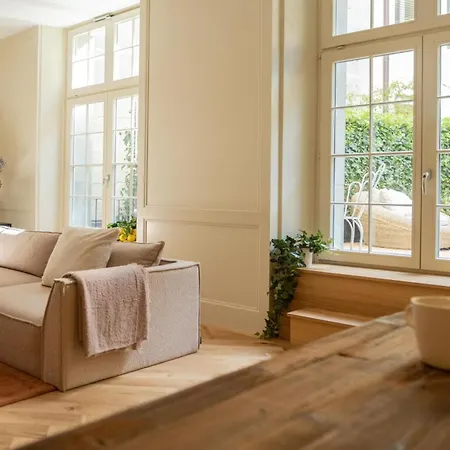 Apartament Exklusive Stadtwohnung Mit Innenhofterrasse, Pool Und Sauna Berno