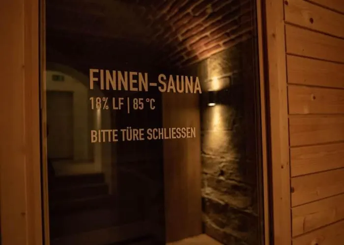Exklusive Stadtwohnung Mit Innenhofterrasse, Pool Und Sauna 베른