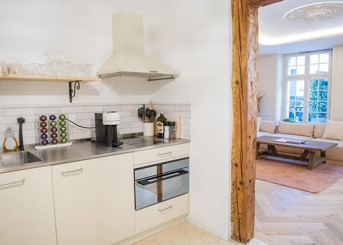 Exklusive Stadtwohnung Mit Innenhofterrasse, Pool Und Sauna 아파트