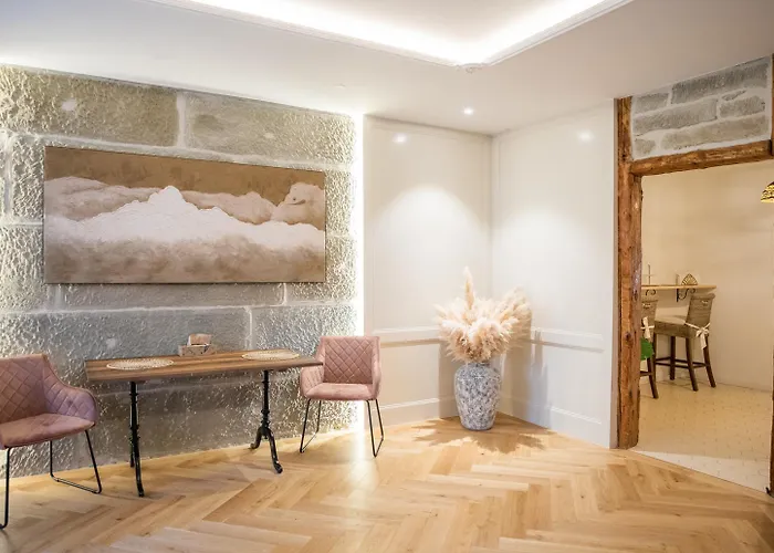 Exklusive Stadtwohnung Mit Innenhofterrasse, Pool Und Sauna 아파트 *